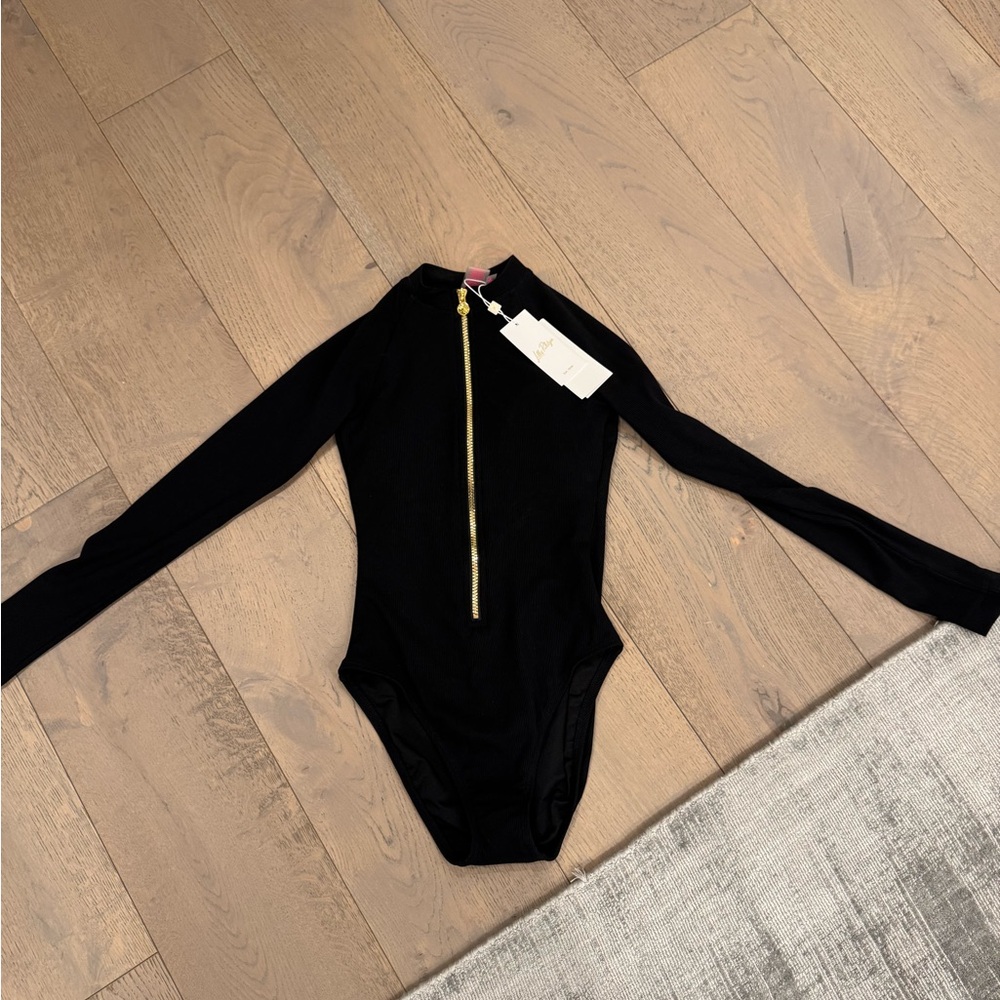 Lilly Pulitzer Randee Rashguard Black size 0
